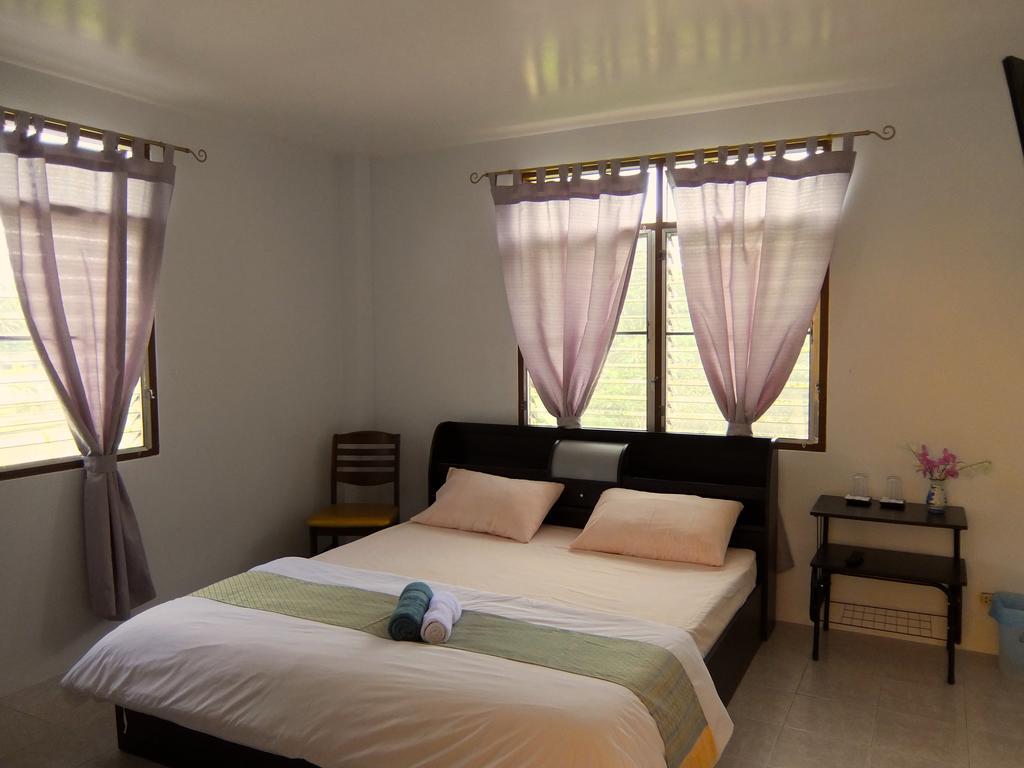 Similan Hotel Банг Тао Бийч Екстериор снимка